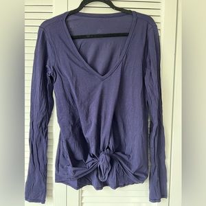 Lululemon Tie V-neck Long Sleeve Shirt Purple Size 6